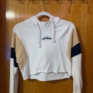Hollister cropped hoodie